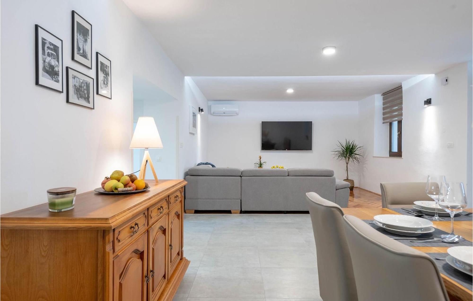 3 Bedroom In *